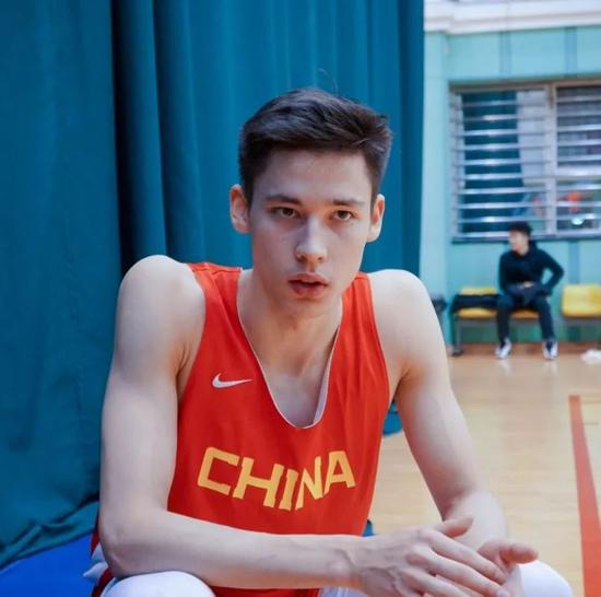 哪里可以找到关于篮球协调训练的教程？_1